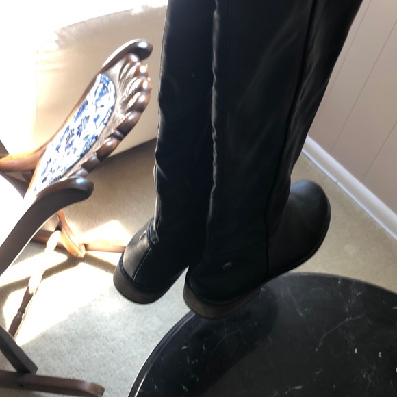 Ladies Boots - Picture 2 of 4